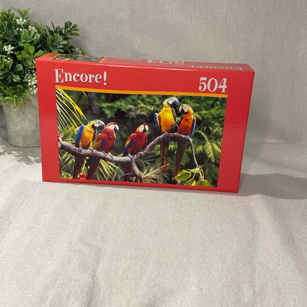 Encore! 504 Piece Puzzle ~Pretty Parrots~ SEALED/NEW
